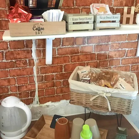 Regina Elena Couette-café